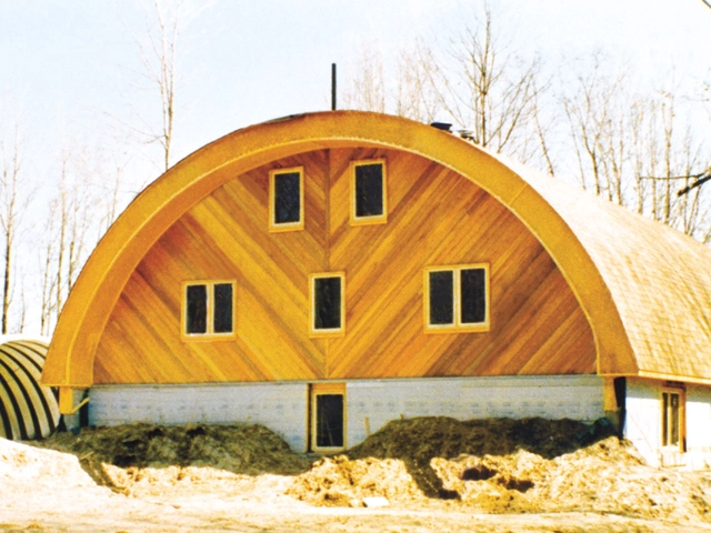 Custom wood and aluminum style building