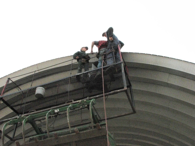 constructing arch building roof