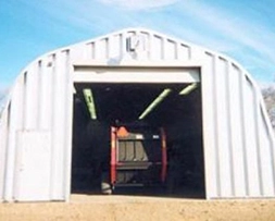 Alpine building for farm equipment storage